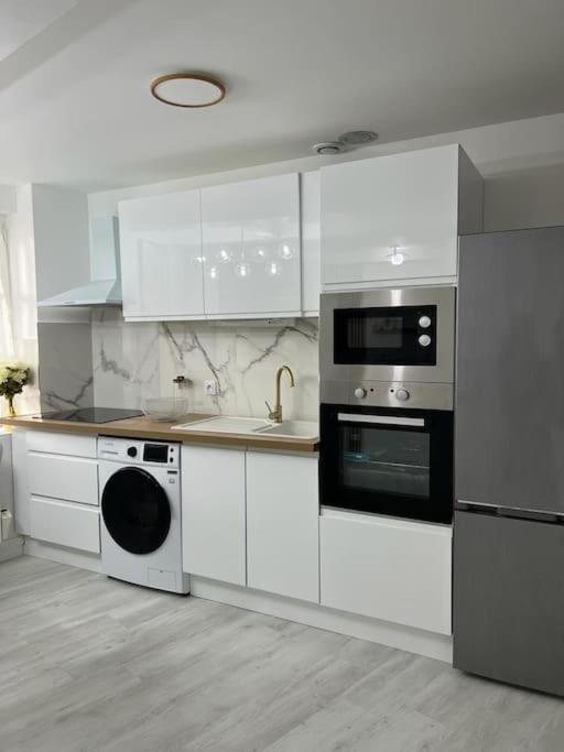 Beau Duplex Au Centre Ville. Mantes-la-Jolie Eksteriør bilde