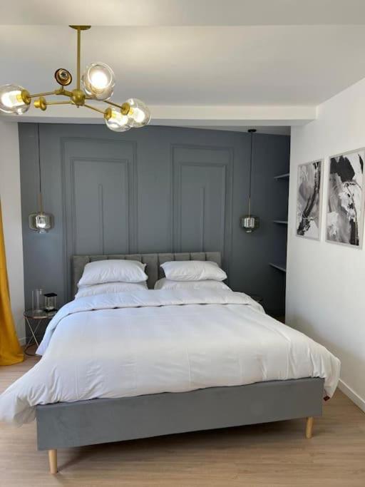 Beau Duplex Au Centre Ville. Mantes-la-Jolie Eksteriør bilde